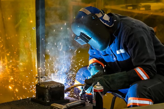 Tech-Export poszukuje pracowników: spawacze 135, 138, 141, 111, spawacze aluminium, stali czarnych, szlifierzy, elektryków, montaż szaf sterowniczych, koryt kablowych, monterów instalacji przemysłowych i rafineryjnych, operatorów CNC, zwyżek, suwni, cięcia plazmą, malarzy, piaskarzy, ślusarzy. Oferty pracy za granicą, zarobki w euro, tymczasowa praca, Mazowieckie, Płock, wysokie zarobki.